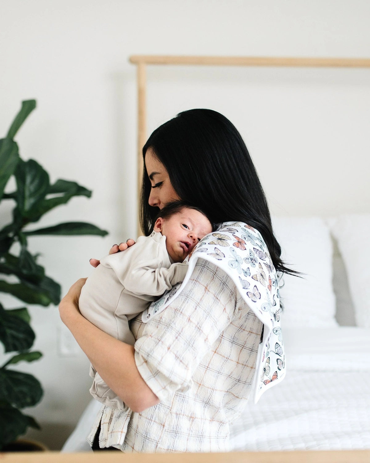 Premium Dot Burp Cloth Set - Ultimate Comfort & Style (3-Pack)